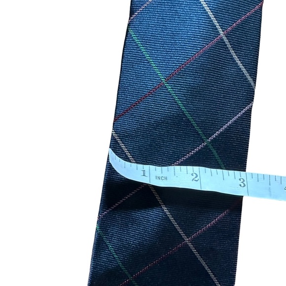Paul Stuart | Plaid Silk Tie - Picture 6 of 6
